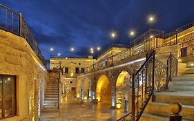 Golden Cave Suites